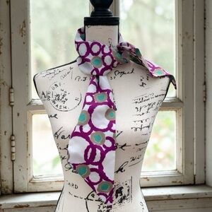 Vintage 70s White and Purple Abstract Neck Scarf Tie